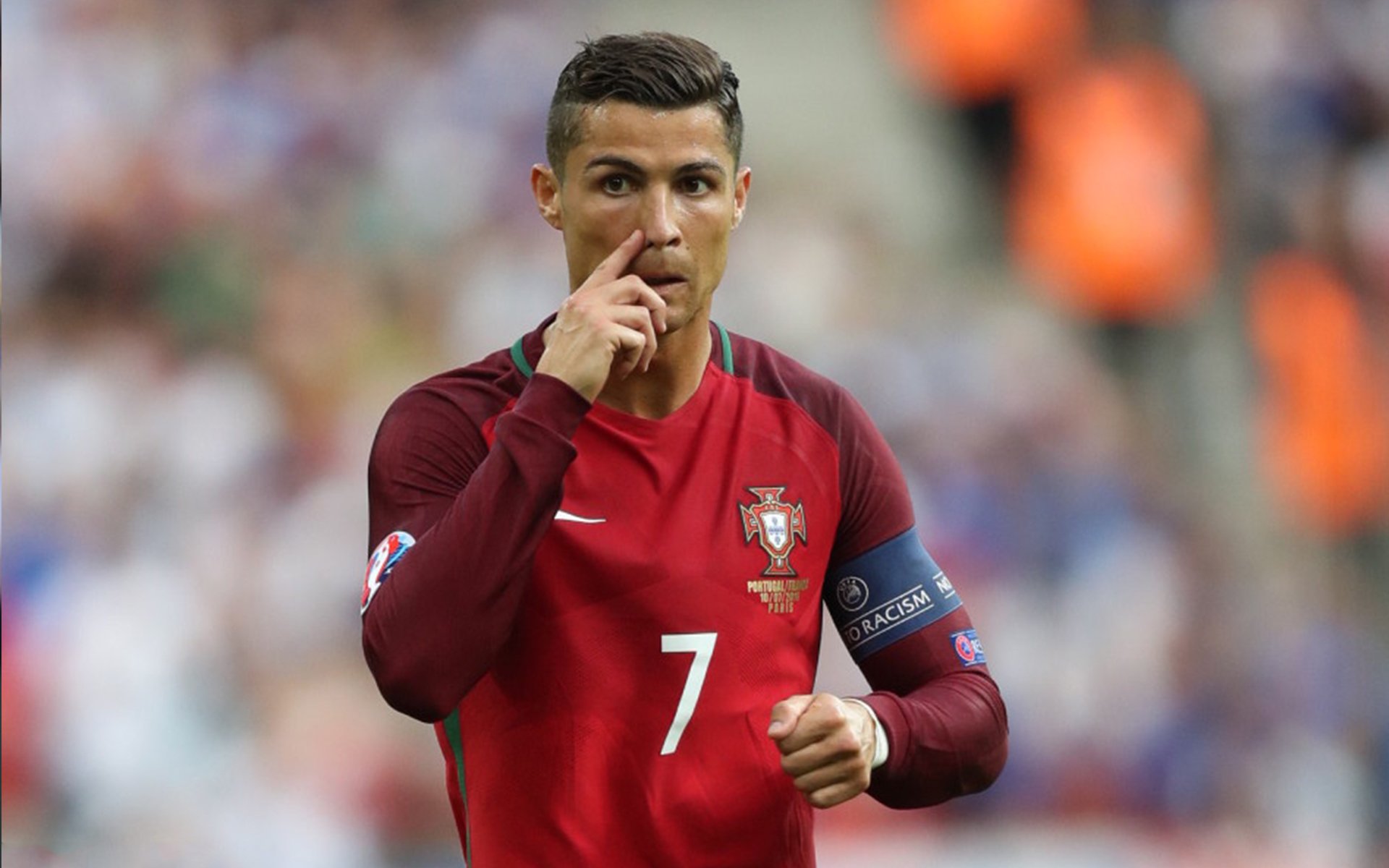 APP下载-F1赛车赛场焦点！葡萄牙队对阵韩国队，历史性突破，球队首次挺进决赛